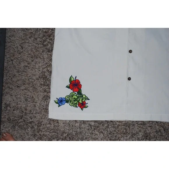 Tommy Bahama Men's L Hawaiian Marlin Embroidered Button Shirt Faint Flaw - Picture 2 of 7